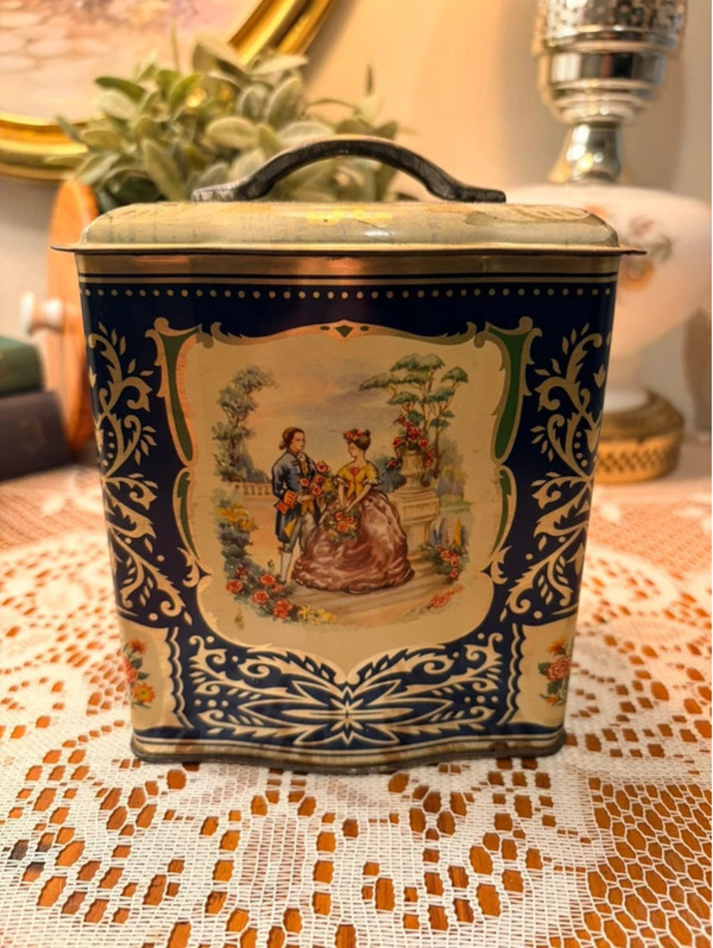 Vintage English Tin Tea Caddy Victorian Courting Scenes Blue Gold